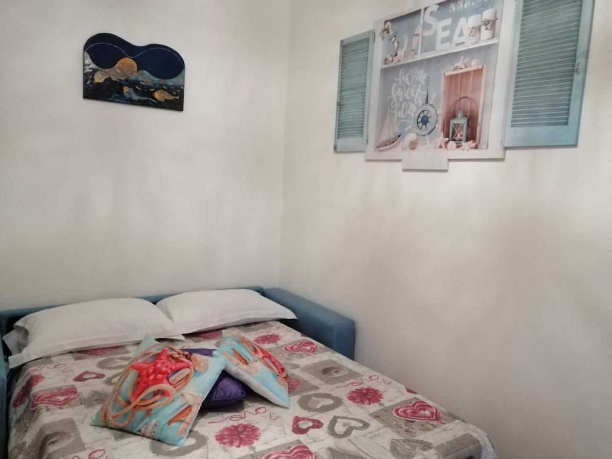 Casa Vacanze Flora В'єтрі Екстер'єр фото